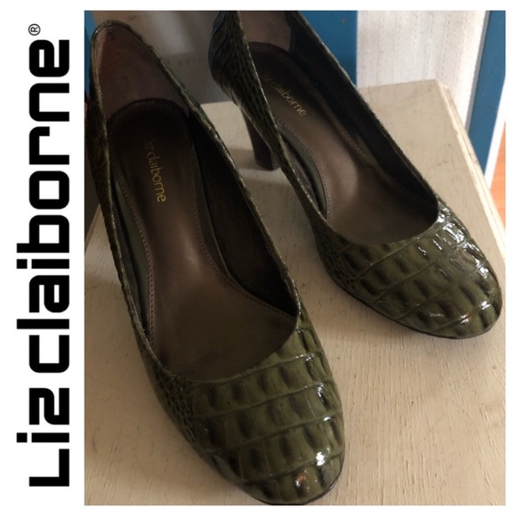 Liz Claiborne Shoes - Liz Claiborne Johnnie Green Snake Leather Shoes